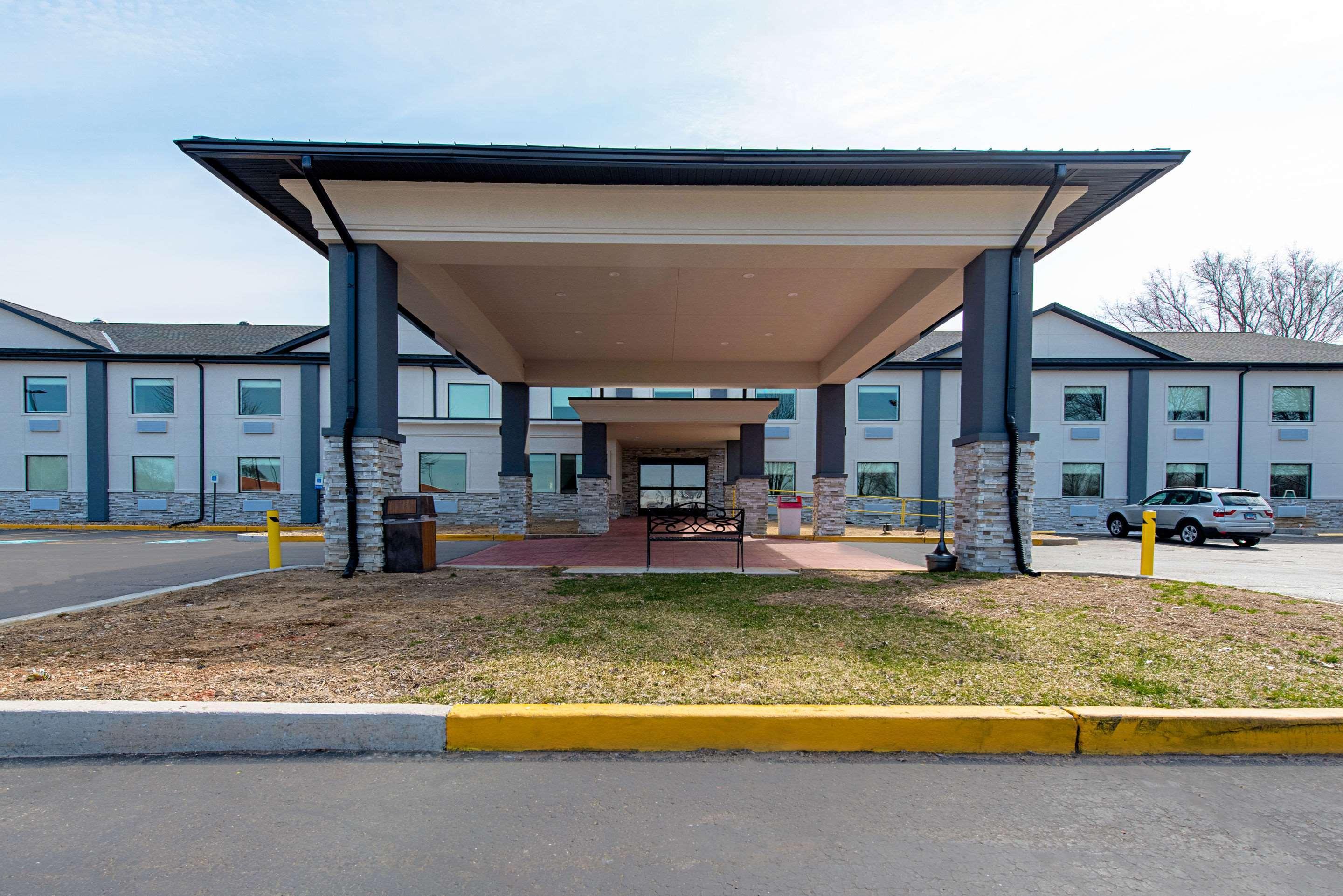 Quality Inn Mishawaka Near Notre Dame Екстериор снимка
