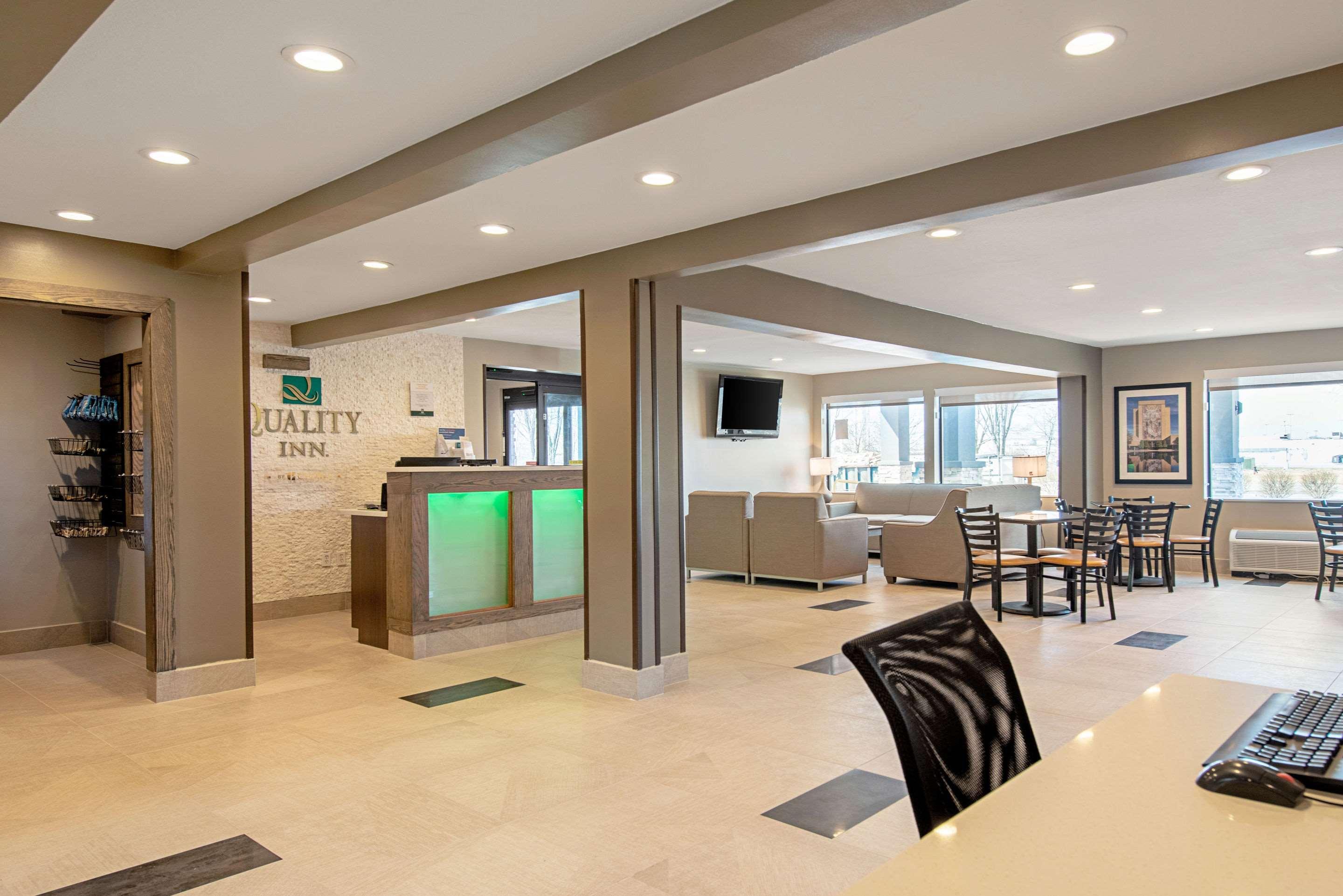 Quality Inn Mishawaka Near Notre Dame Екстериор снимка