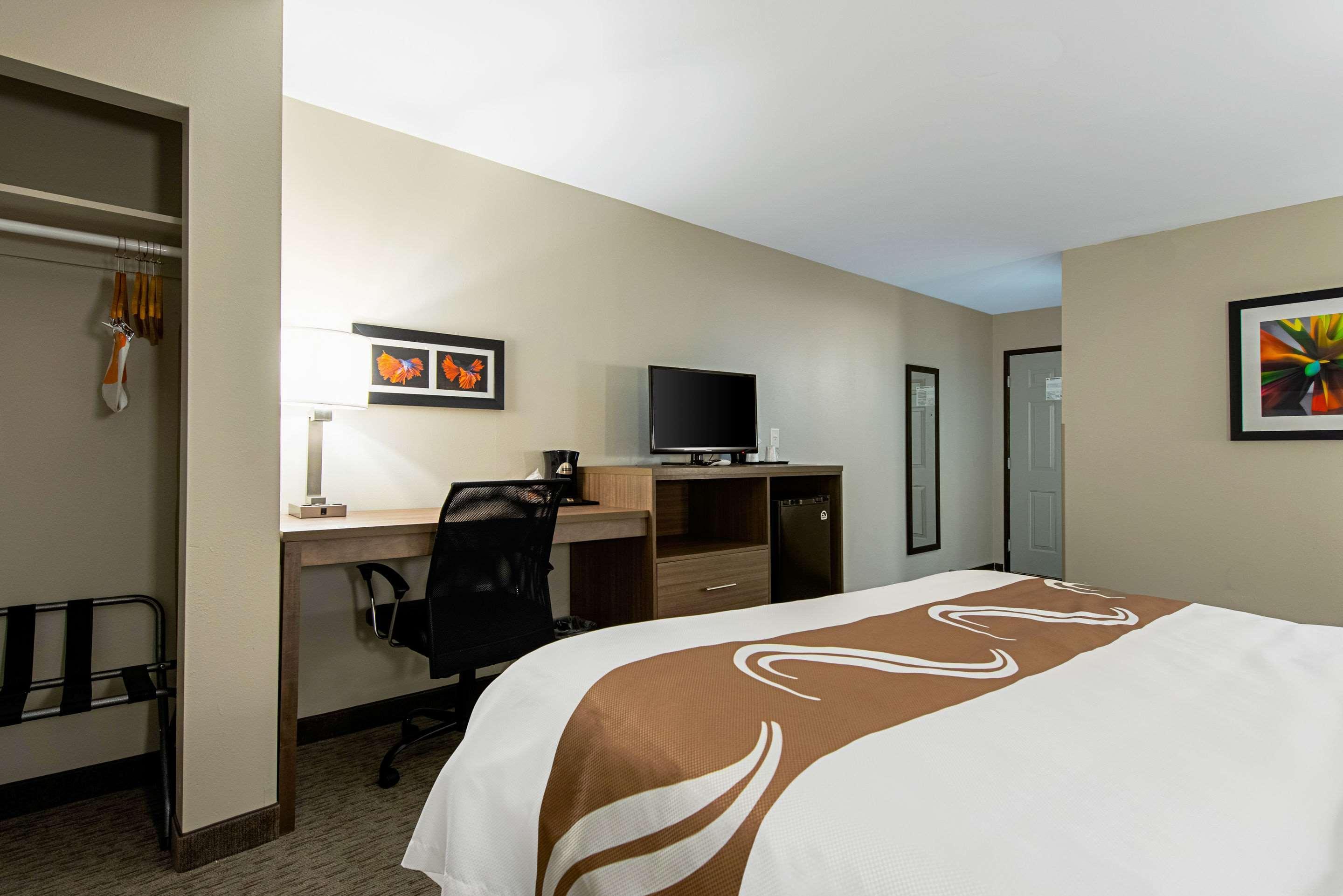 Quality Inn Mishawaka Near Notre Dame Екстериор снимка