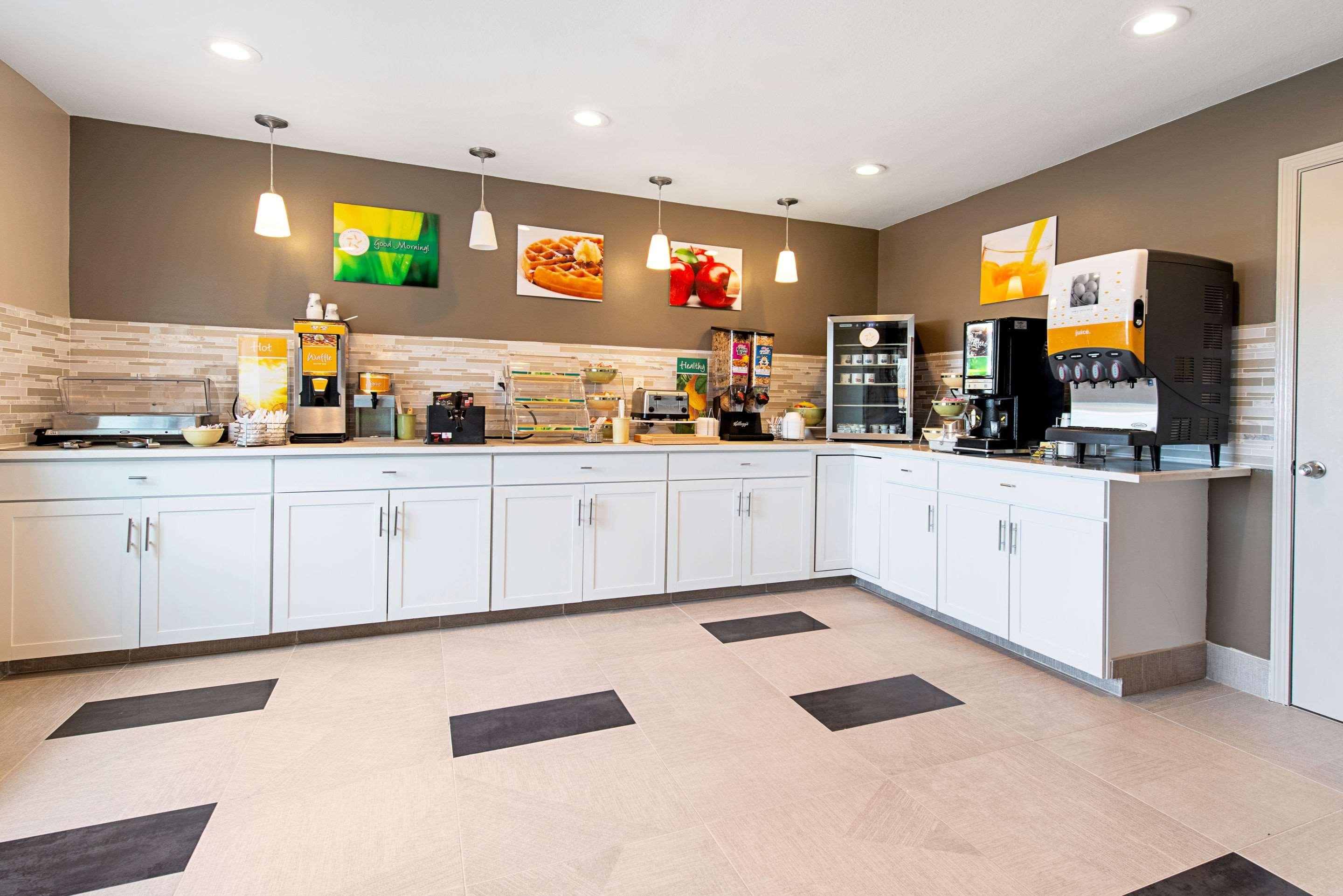 Quality Inn Mishawaka Near Notre Dame Екстериор снимка